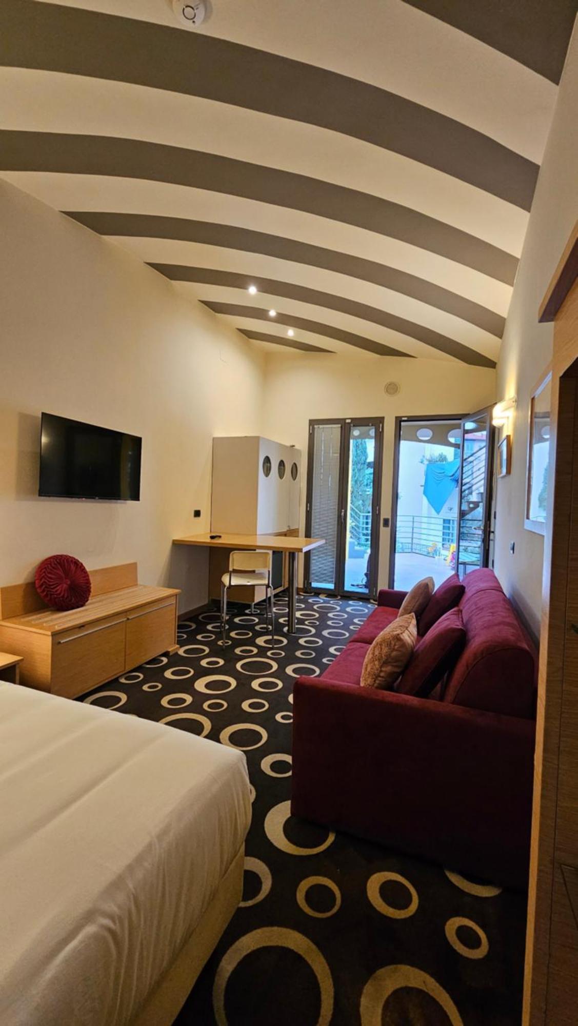 Select Executive Residence Флоренция Экстерьер фото